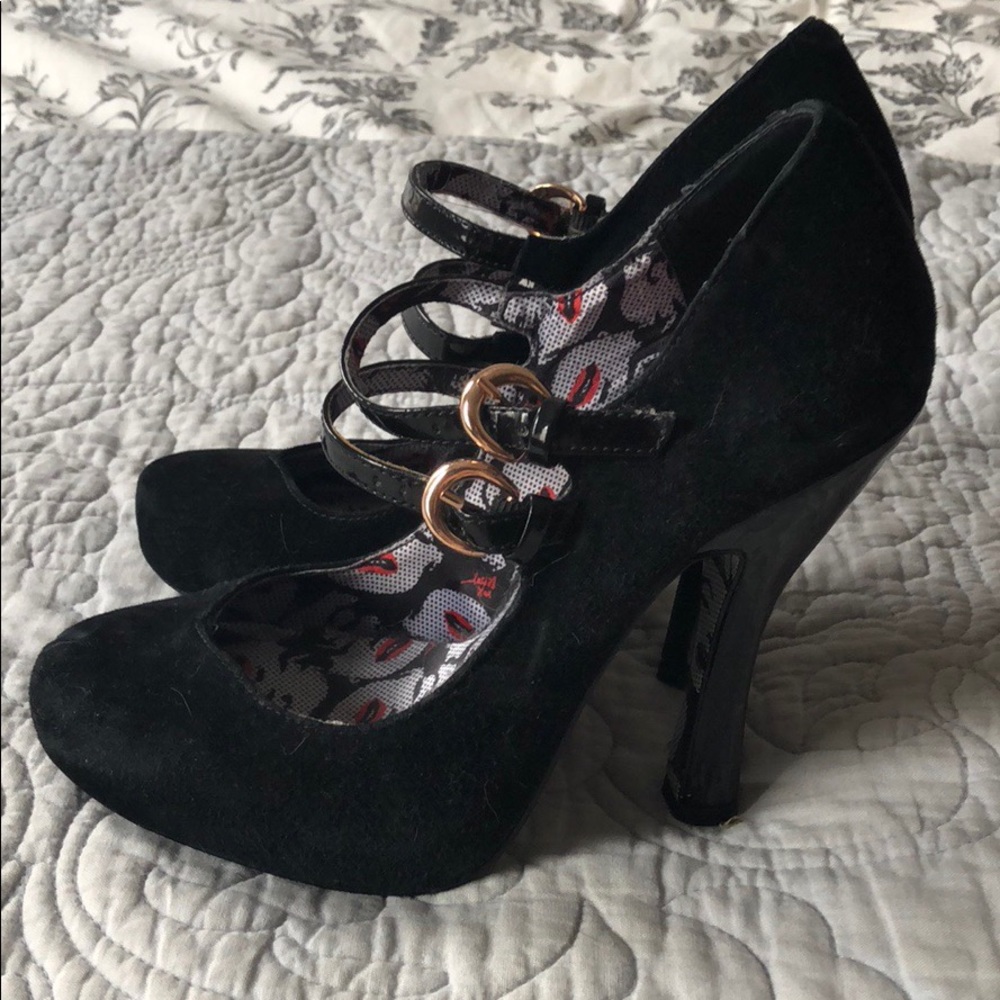 Betsy Johnson Marilyn Monroe blck Mary Jane heels
